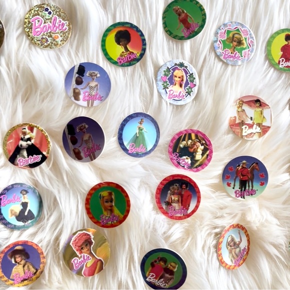 Barbie Pogs vintage 90s bundle of 32 Pogs sparkly slammers milk cap collectible - Picture 1 of 4